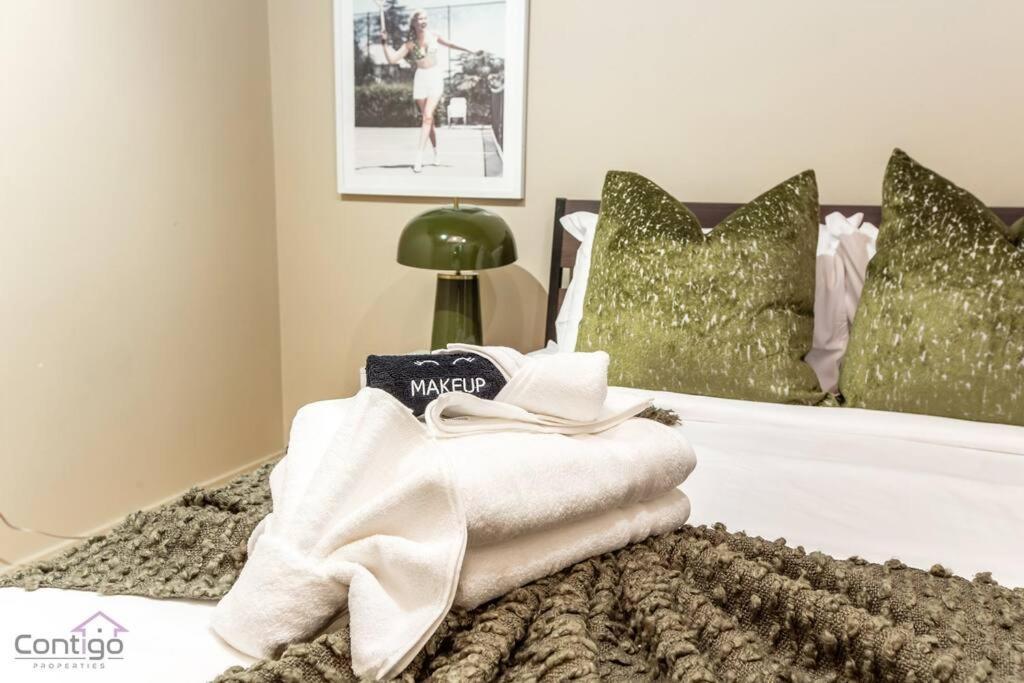 אדמונטון Historic Jd Loft, Near Ice District, Rogers Place, Ug Parking מראה חיצוני תמונה