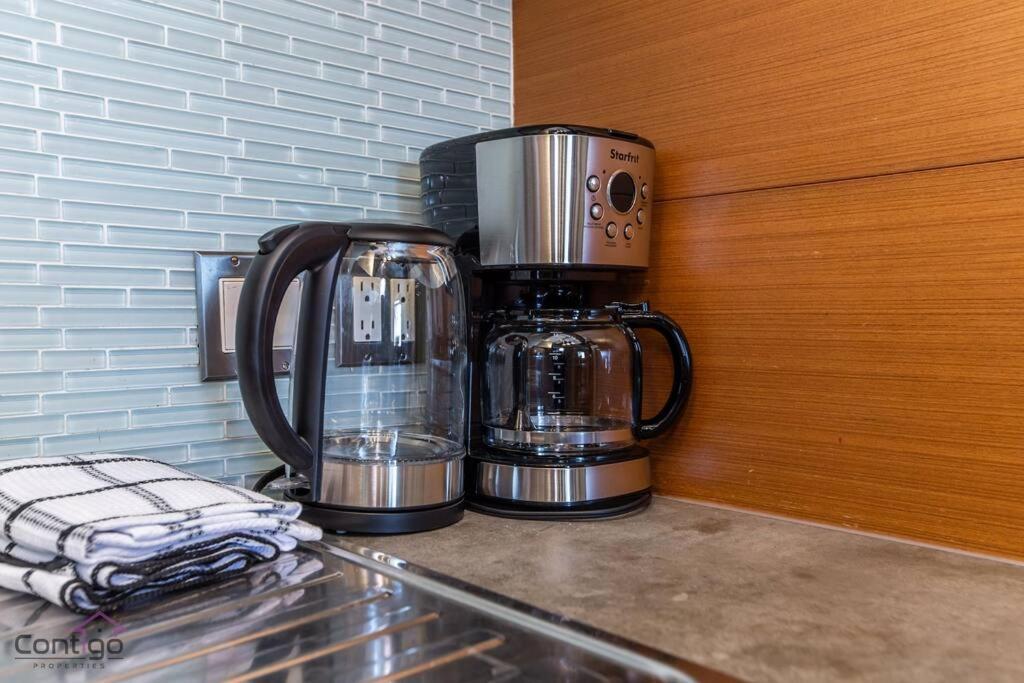 אדמונטון Historic Jd Loft, Near Ice District, Rogers Place, Ug Parking מראה חיצוני תמונה