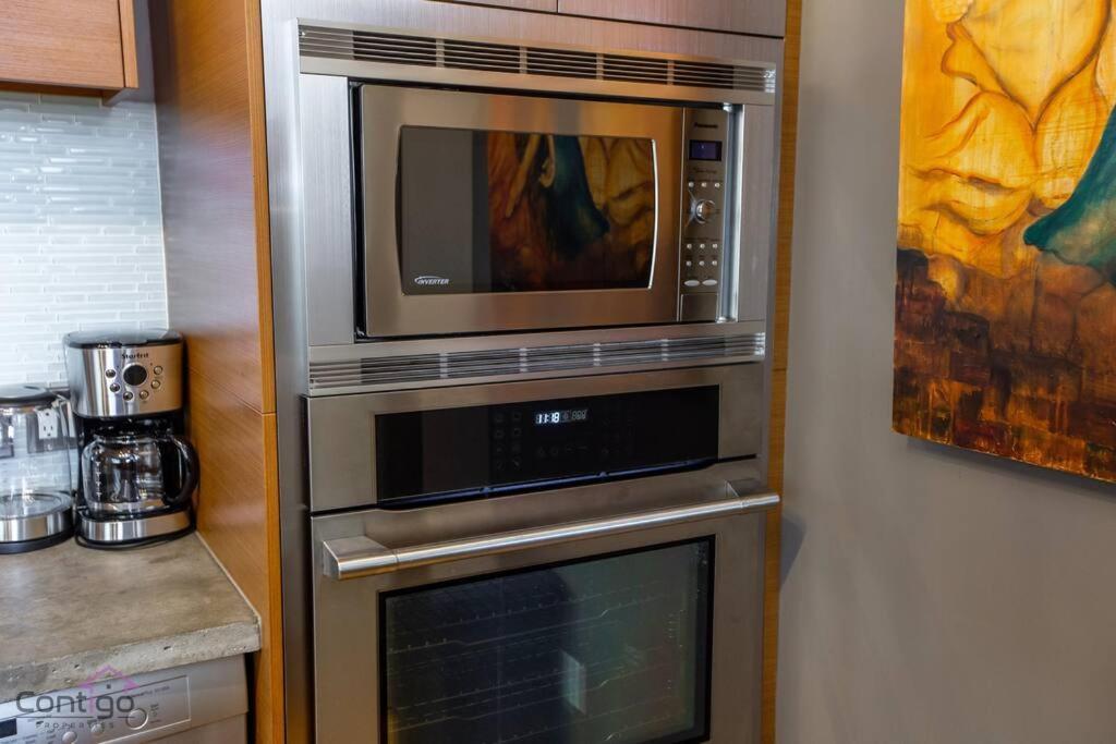 אדמונטון Historic Jd Loft, Near Ice District, Rogers Place, Ug Parking מראה חיצוני תמונה