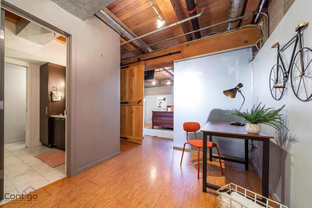 אדמונטון Historic Jd Loft, Near Ice District, Rogers Place, Ug Parking מראה חיצוני תמונה