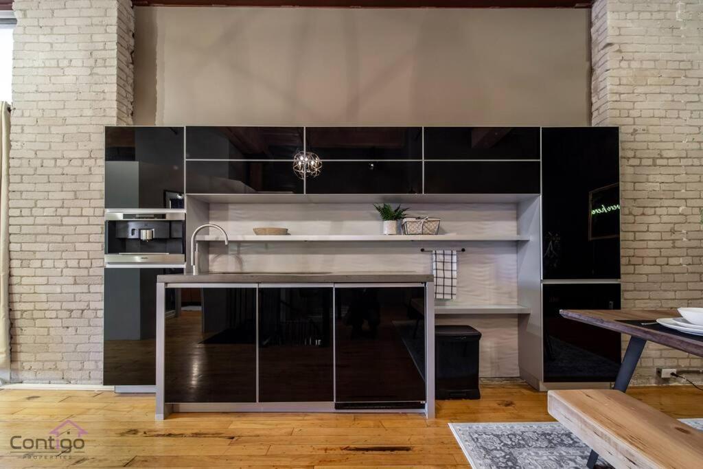 אדמונטון Historic Jd Loft, Near Ice District, Rogers Place, Ug Parking מראה חיצוני תמונה