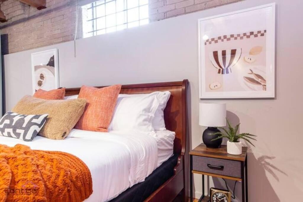 אדמונטון Historic Jd Loft, Near Ice District, Rogers Place, Ug Parking מראה חיצוני תמונה
