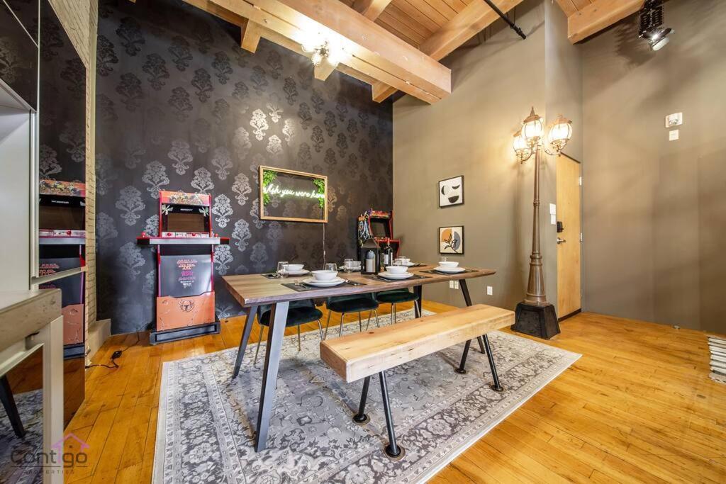 אדמונטון Historic Jd Loft, Near Ice District, Rogers Place, Ug Parking מראה חיצוני תמונה