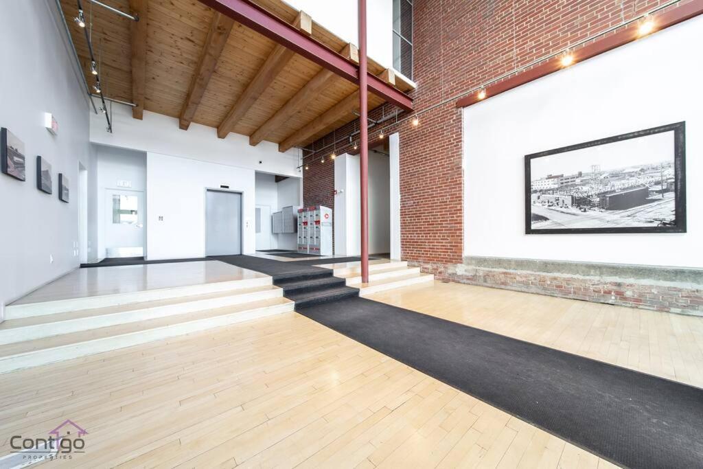 אדמונטון Historic Jd Loft, Near Ice District, Rogers Place, Ug Parking מראה חיצוני תמונה